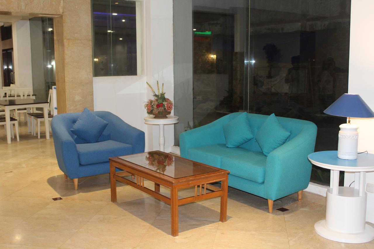 Arnava Hotel Senen Джакарта Екстериор снимка