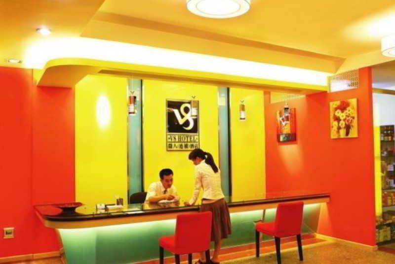 Arnava Hotel Senen Джакарта Екстериор снимка