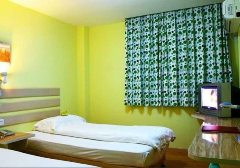 Arnava Hotel Senen Джакарта Екстериор снимка