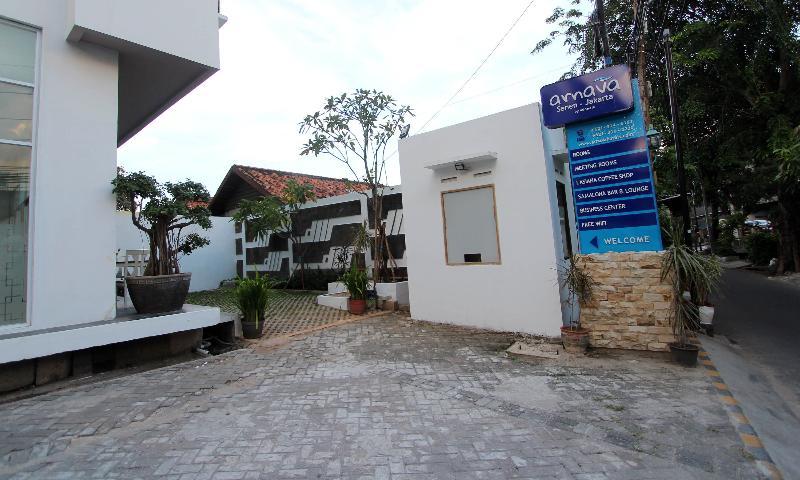 Arnava Hotel Senen Джакарта Екстериор снимка