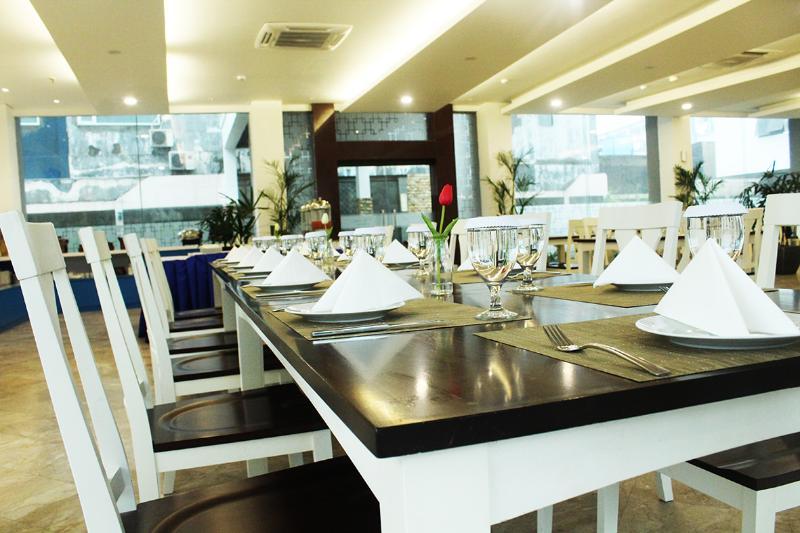 Arnava Hotel Senen Джакарта Екстериор снимка
